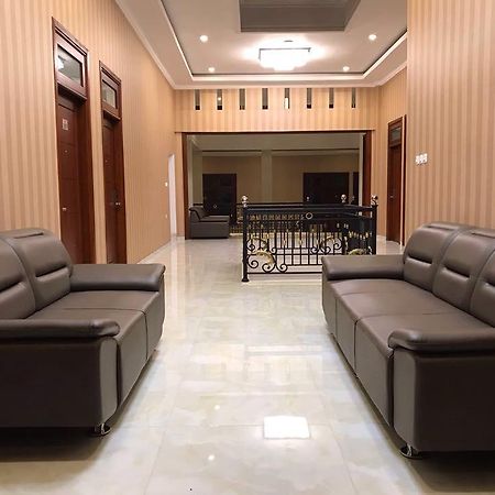 Hillside Suite Guest House Malang Esterno foto